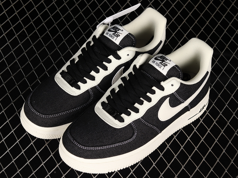 Air Force 1 Low 07 Black/Black/Cream White 15