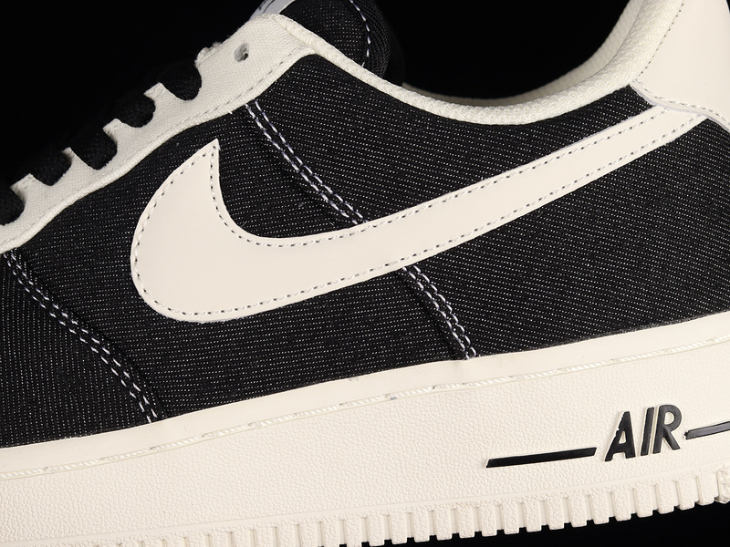 Air Force 1 Low 07 Black/Black/Cream White 19