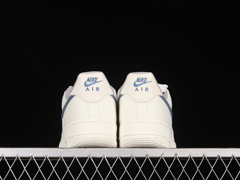 Air Force 1 Low 07 White/White/Sea ​​Blue 5