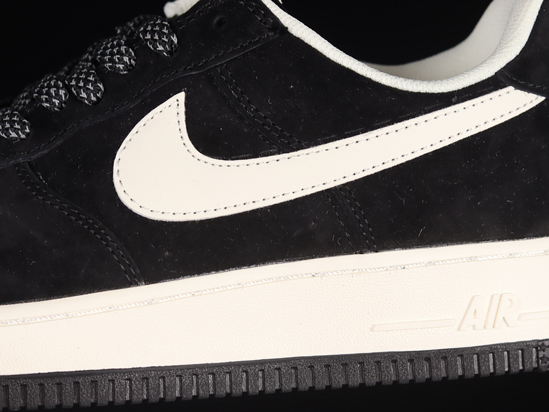 Air Force 1 Low Black/Black/White 5