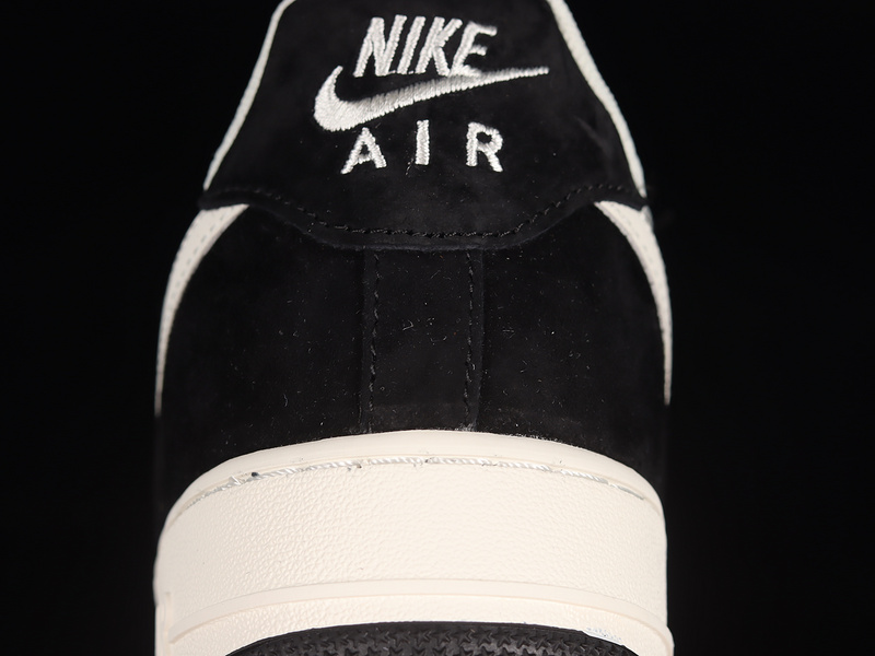 Air Force 1 Low Black/Black/White 11