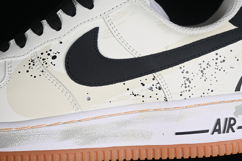 Nike Air Force 1 '07 Low White/Black/Gum Yellow/Metallic Gold 29