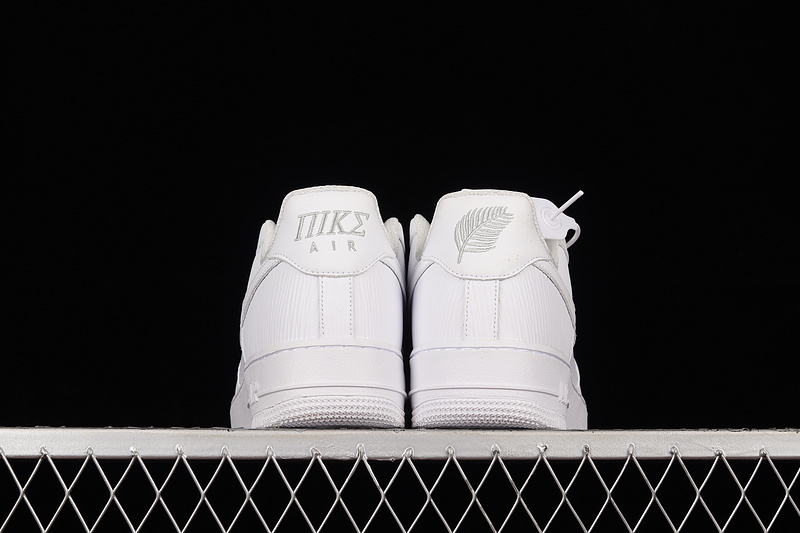 Air Force 1 Low Goddess Of Victory White/Summit White/Photon Dust 21