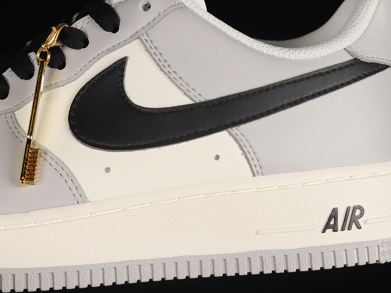 Air Force 1 Low 07 Soot White/Black/Light Grey 15