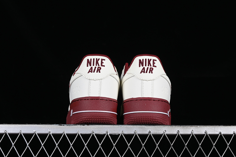 Nike Air Force 1 '07 Se 40Th Anniversary Sail/Metallic Gold/Black/Team Red 5