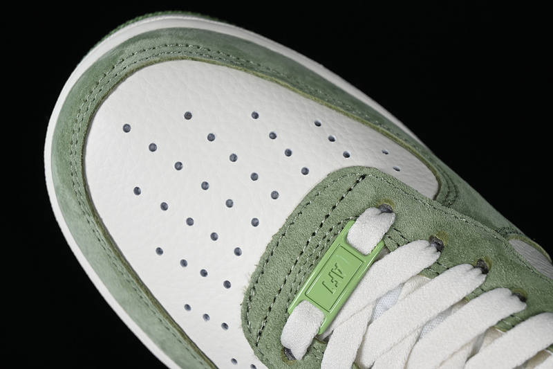 Nike Air Force 1 '07 Low Low White/Green 17