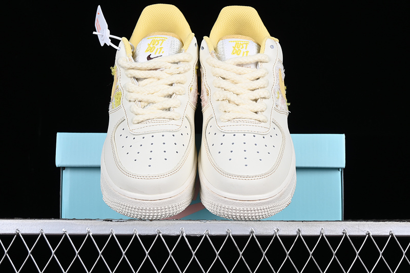 Nike Air Force 1 '07 Low Just Do It White/Gold 5