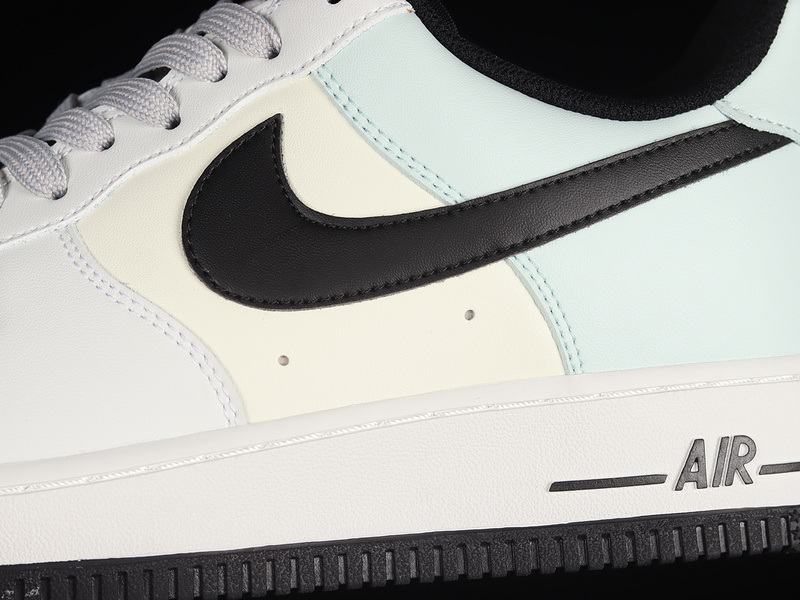 Air Force 1 Low 07 White/Black/Light Blue 5