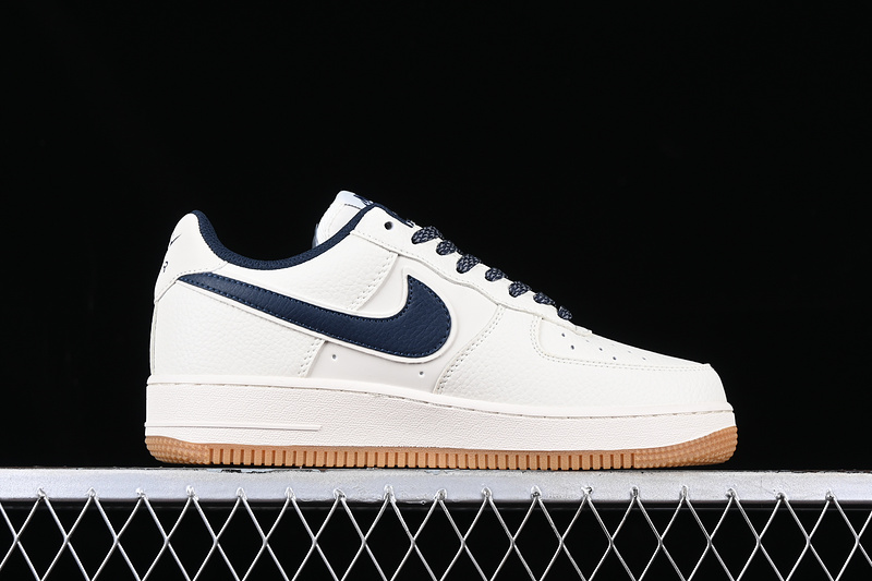 Nike Air Force 1 '07 Low White/Brown/Black 21