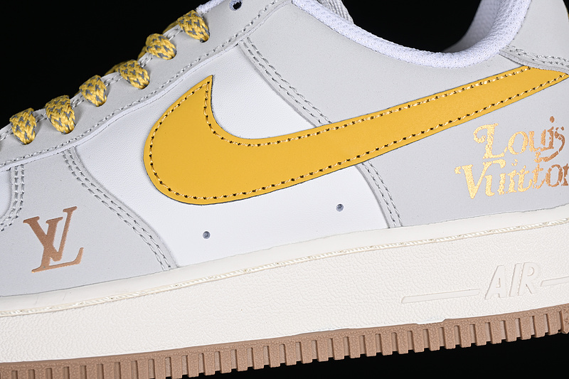 Air Force 1 Low Yellow/White 9