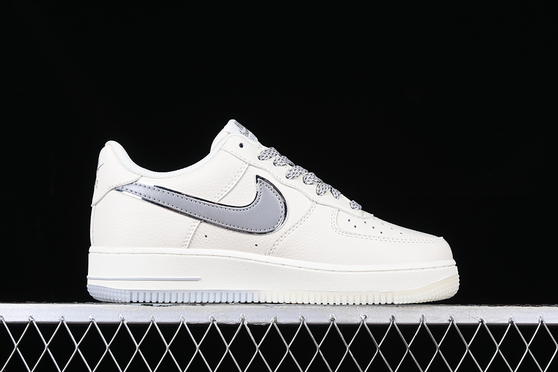 Nike Air Force 1 '07 Low Grey/Silver 11