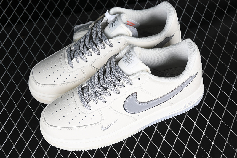 Nike Air Force 1 '07 Low Grey/Silver 31