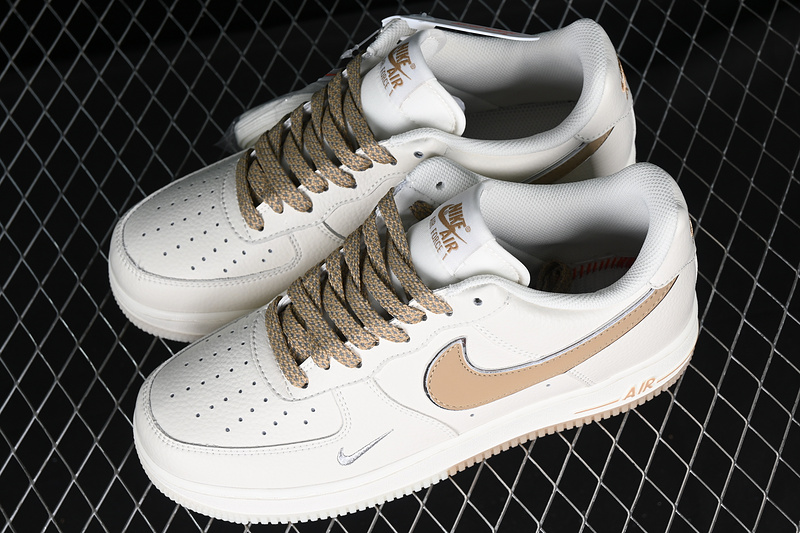 Nike Air Force 1 '07 Low Beige/Gold 9