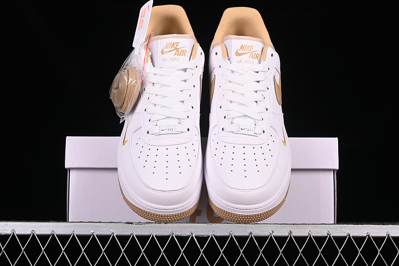 Nike Air Force 1 '07 Low Gold/White 27