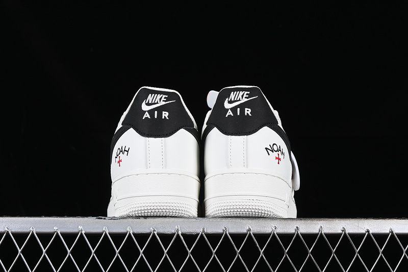 Noah Nike Air Force 1 '07 Low White/Black 21