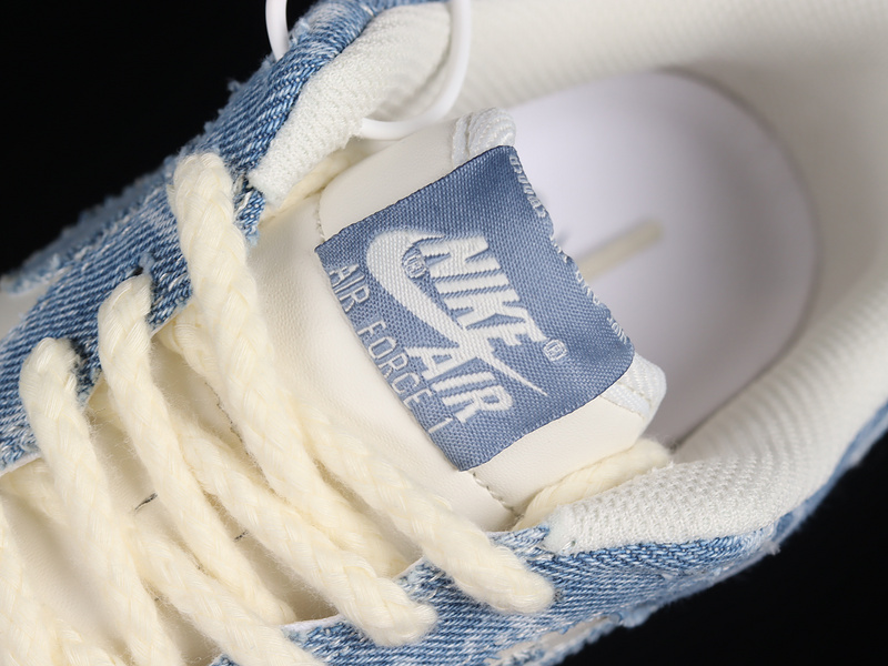 Levi's X Air Force 1 Low 07 White/Blue/White 25