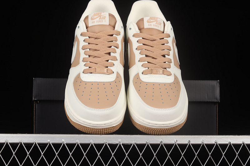 Air Force 1 Low 07 Cream White/Light Coffee/White 27