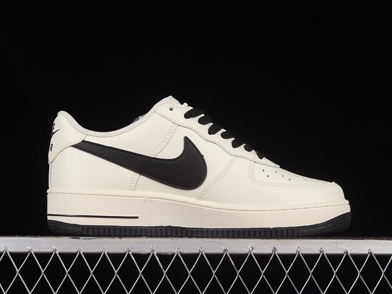 Nike Air Force 1 '07 Low Black/Off White 3