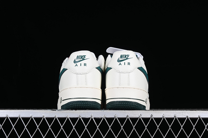 Air Force 1 Low Green/White 23