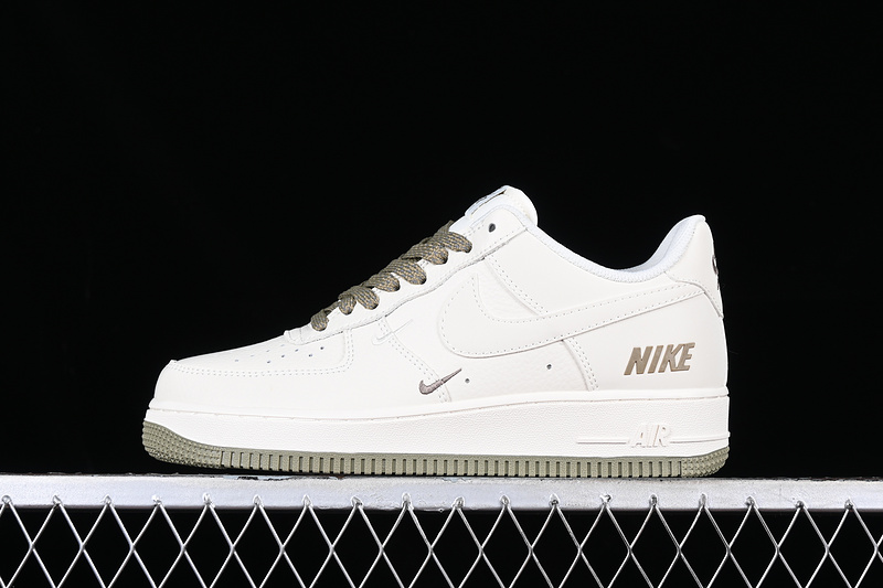 Nike Air Force 1 '07 Low Green/Ooff White 3