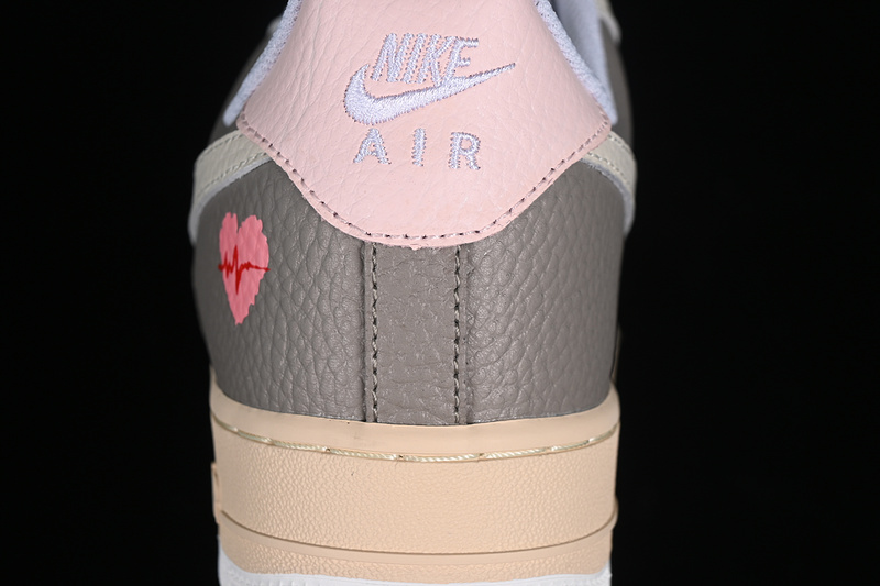 Nike Air Force 1 '07 Low 520 White/Pink/Grey 17