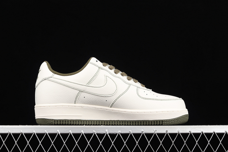 Air Force 1 Low X Undefeated White/White/Dark Green 23