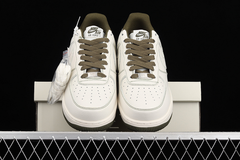 Air Force 1 Low X Undefeated White/White/Dark Green 27