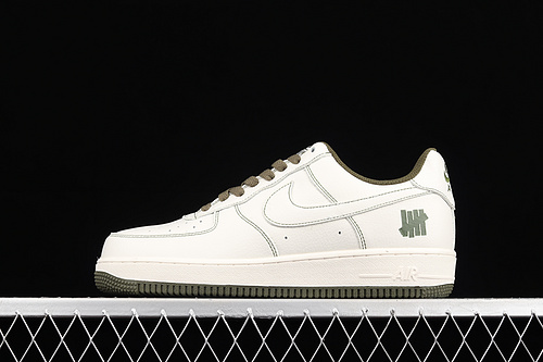 Air Force 1 Low X Undefeated White/White/Dark Green 31