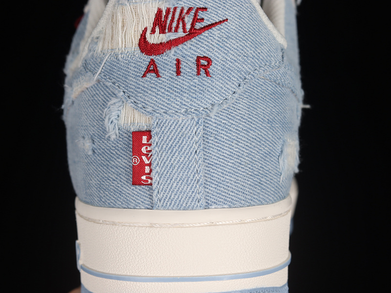 Levis Nike Air Force 1 '07 Low White/Red/Blue 17