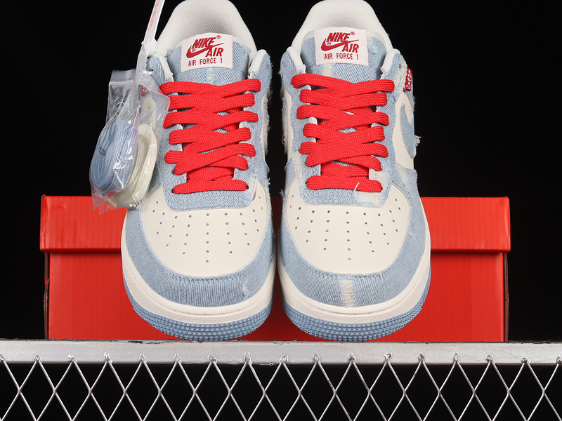 Levis Nike Air Force 1 '07 Low White/Red/Blue 21