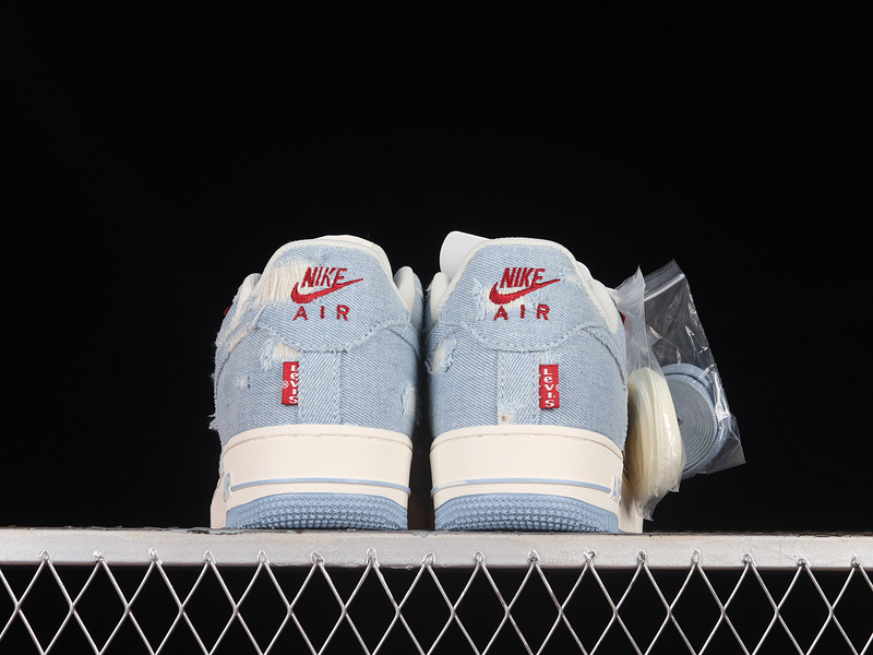 Levis Nike Air Force 1 '07 Low White/Red/Blue 23