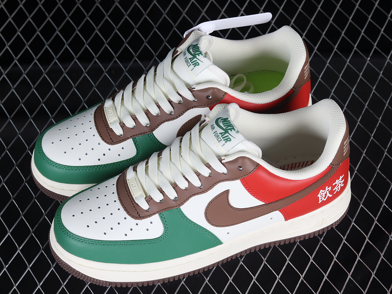 Nike Air Force 1 '07 Low White/Brown/Red/Green 7