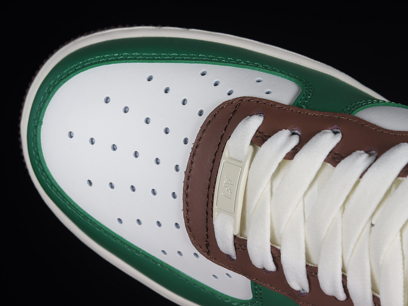 Nike Air Force 1 '07 Low White/Brown/Red/Green 27