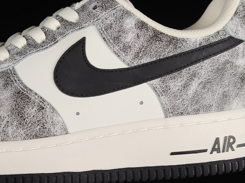 Air Force 1 Low 07 White/Black/Grey 5