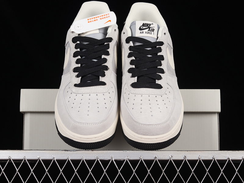 Air Force 1 Low 07 Light Grey/Beige/Black 27