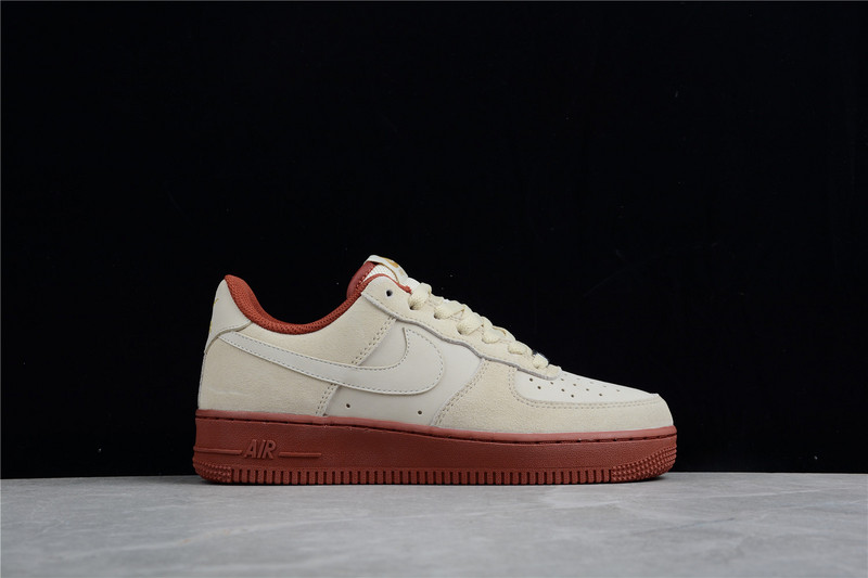 Nike Air Force 1 '07 Low Se Beige/White/Brown-Gold 11