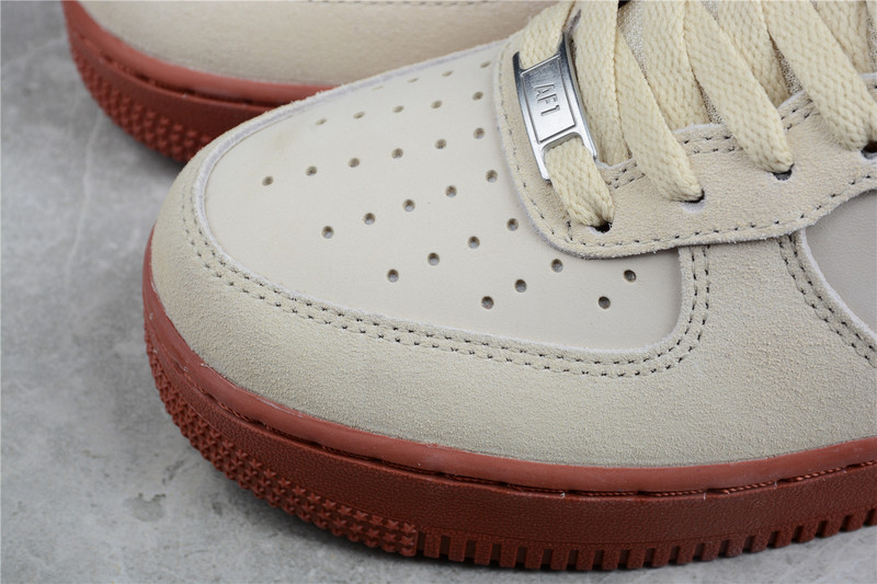 Nike Air Force 1 '07 Low Se Beige/White/Brown-Gold 25