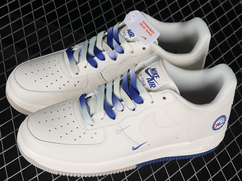 Air Force 1 Low 07 White/White/Dark Blue 27