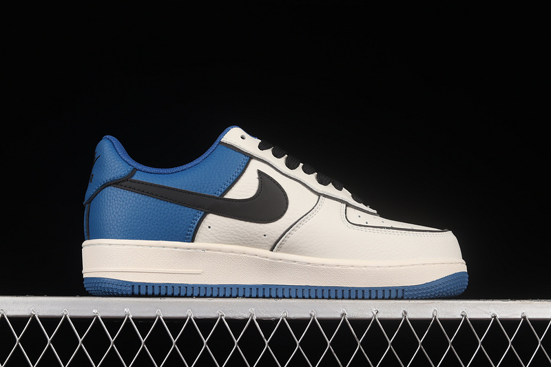 Air Force 1 Low Daredevil White/Royal Blue/Black 29