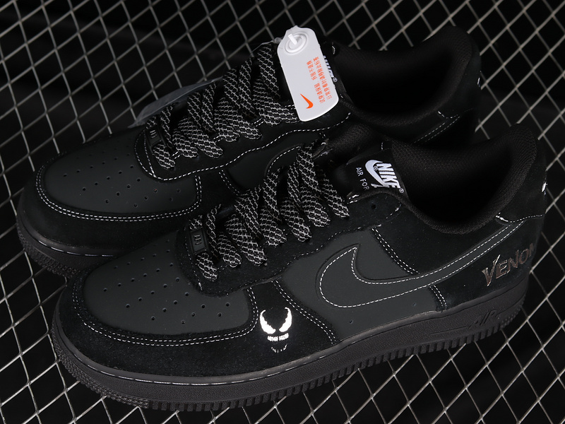 Air Force 1 Low 07 Black/Black/White 31