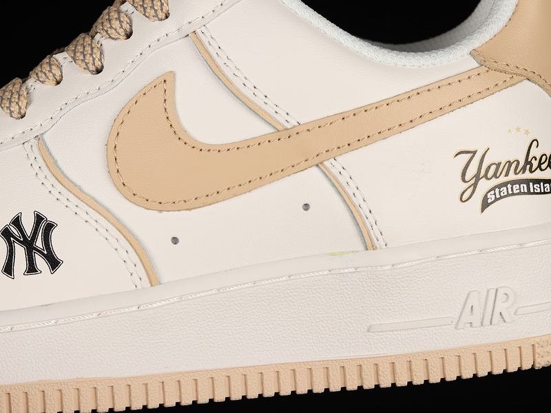 Air Force 1 Low 07 White/White/Light Khaki 13