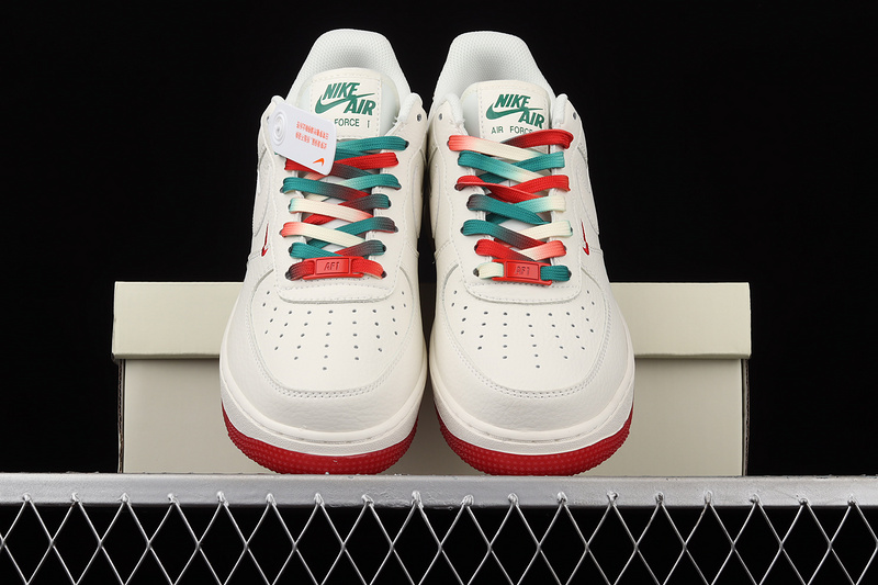 Air Force 1 Low 07 Beige/Red/Green 31