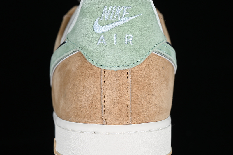 Air Force 1 Low Christmas Tree White/Brown/Green 25