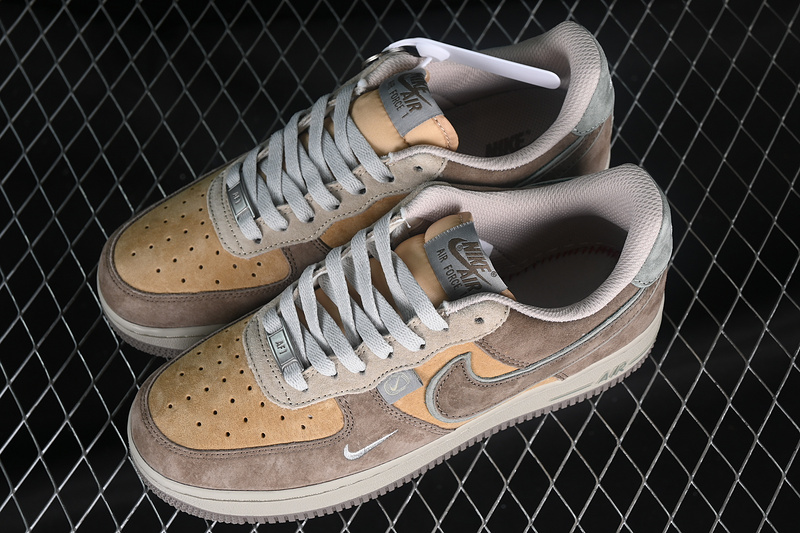 Nike Air Force 1 '07 Low Hot Dog Grey/Brown 7