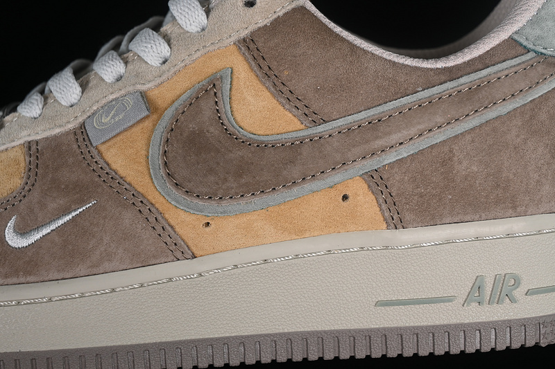 Nike Air Force 1 '07 Low Hot Dog Grey/Brown 17