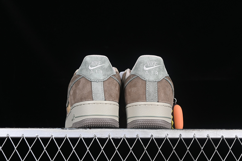 Nike Air Force 1 '07 Low Hot Dog Grey/Brown 31