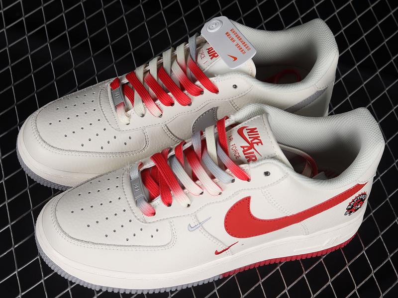 Air Force 1 Low 07 Rice/Metallic Silver/Red 31