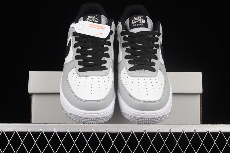 Air Force 1 Low 07 Su19 White/Black/Grey 9