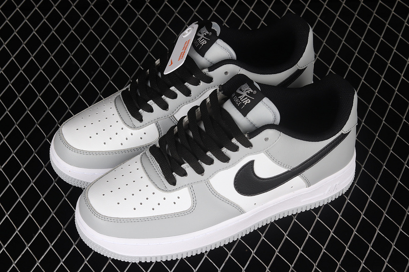 Air Force 1 Low 07 Su19 White/Black/Grey 29