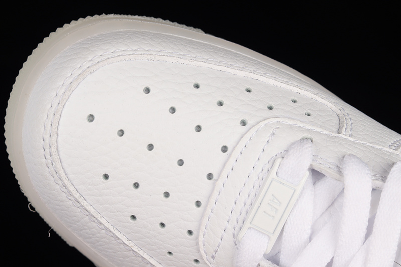 Air Force 1 Low 07 Be True White/White/Black 5